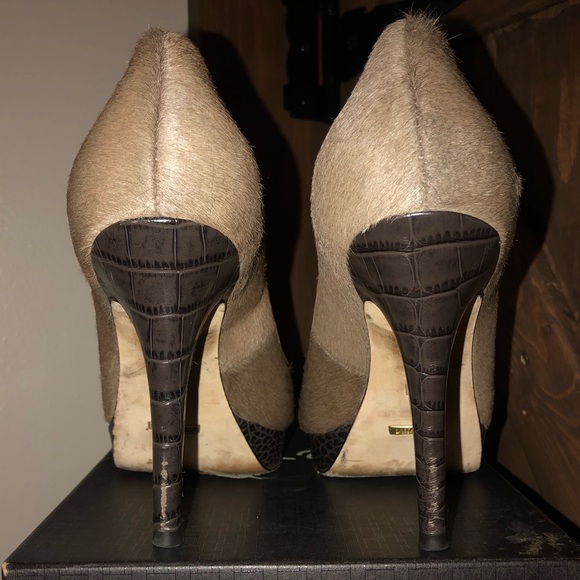 Comfort and style!! - Picture 4 of 5